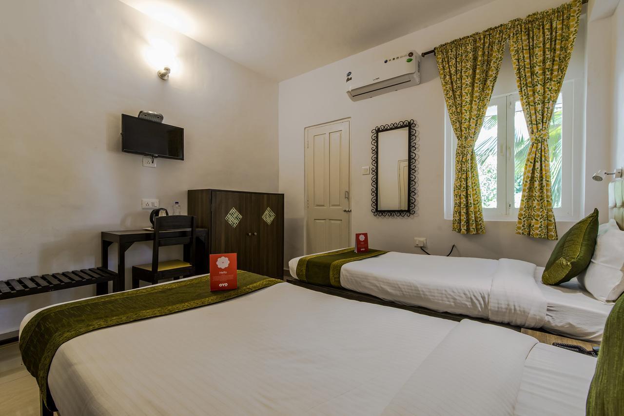 Oyo 10241 Hotel Mayfair Goa Esterno foto