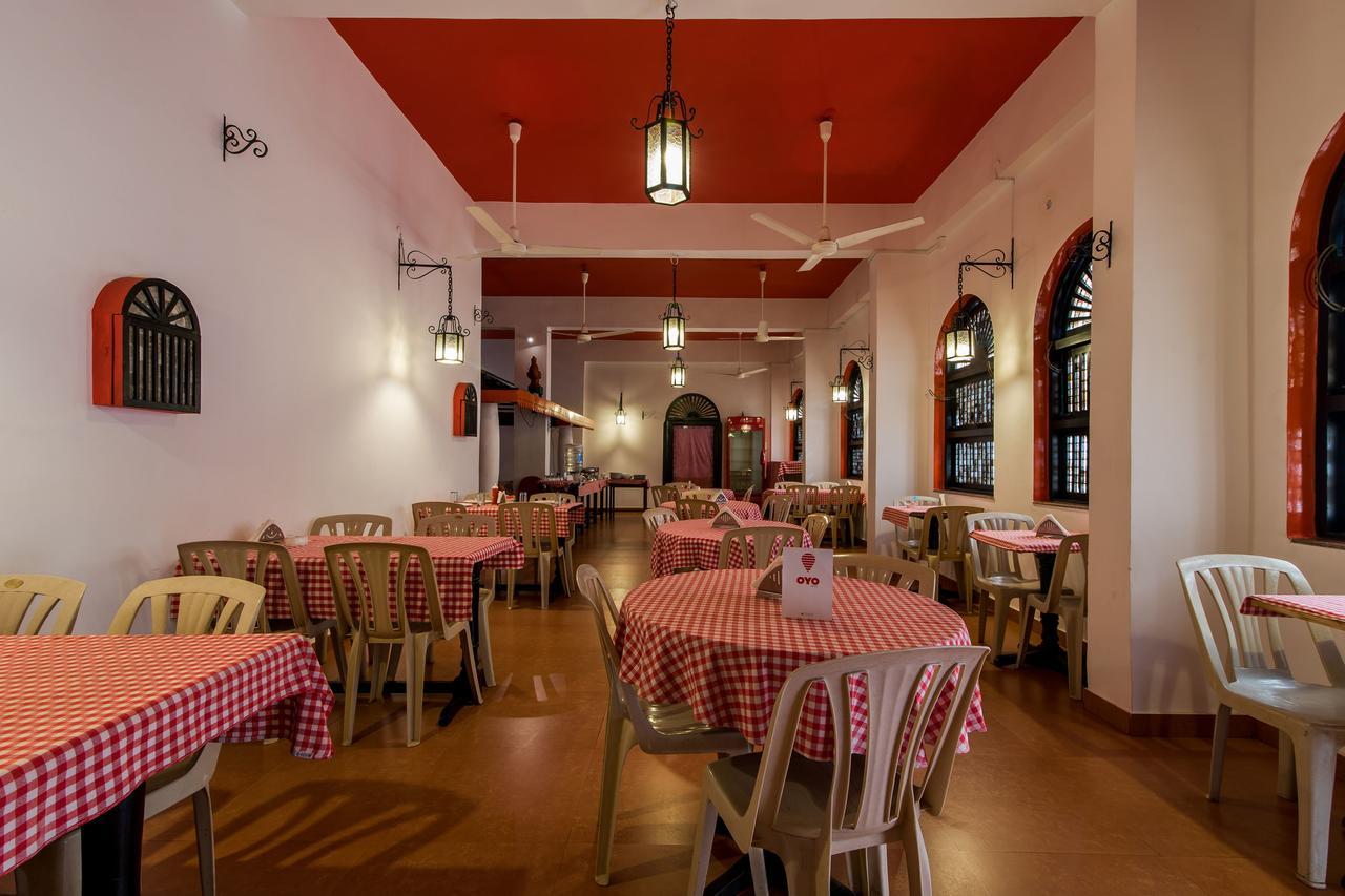 Oyo 10241 Hotel Mayfair Goa Esterno foto