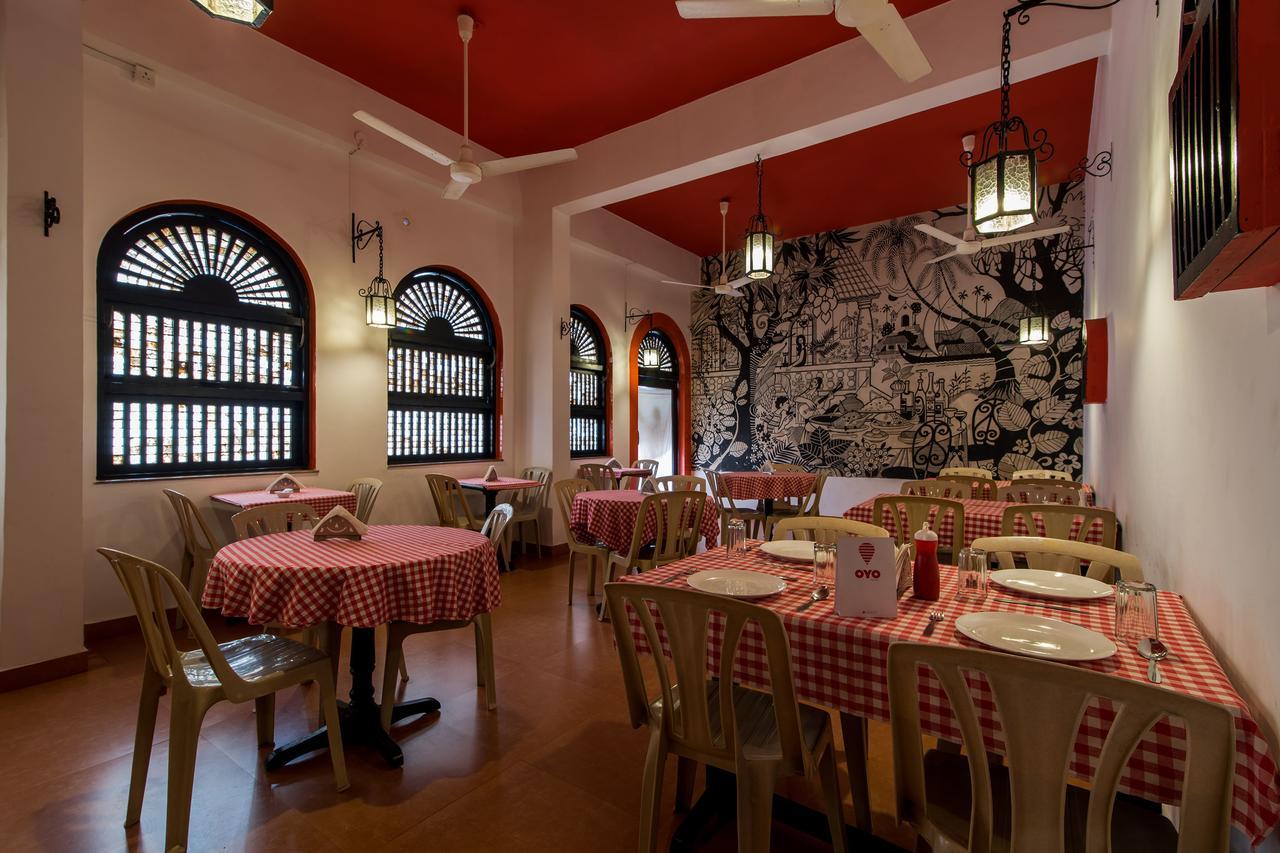 Oyo 10241 Hotel Mayfair Goa Esterno foto
