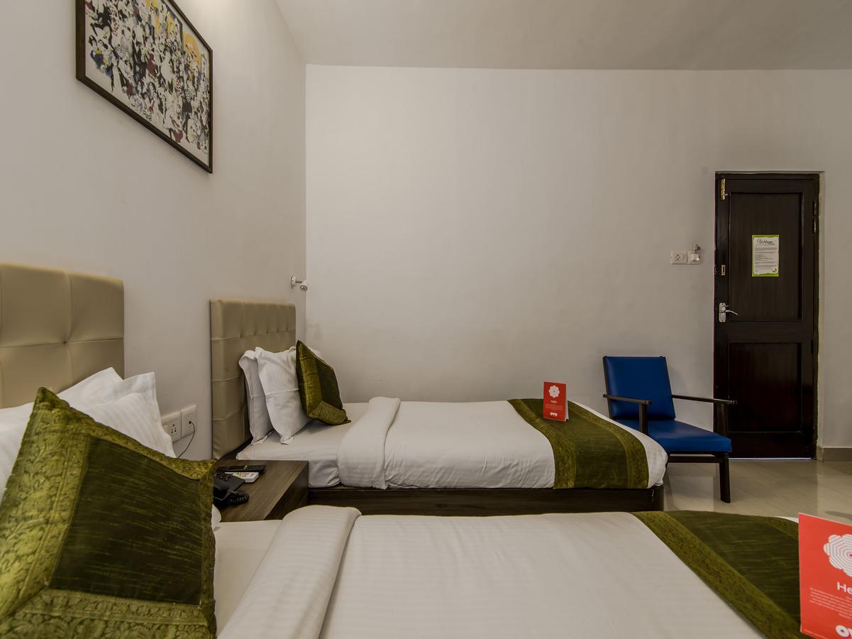 Oyo 10241 Hotel Mayfair Goa Esterno foto