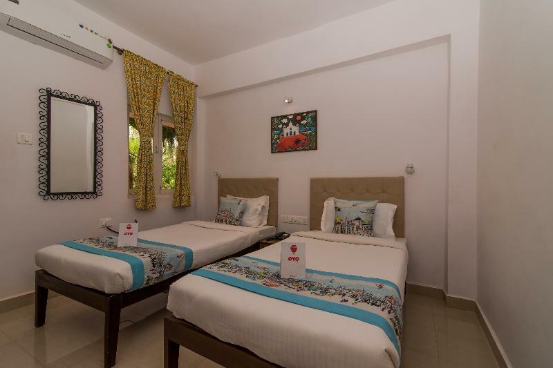 Oyo 10241 Hotel Mayfair Goa Esterno foto
